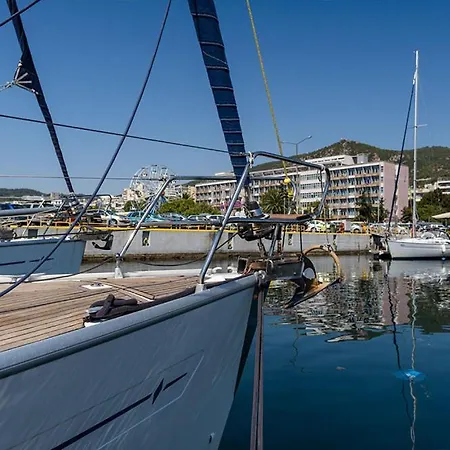 Hotel Yacht Pipit Kavala Exterior foto