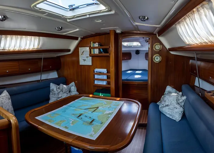 Yacht Pipit
