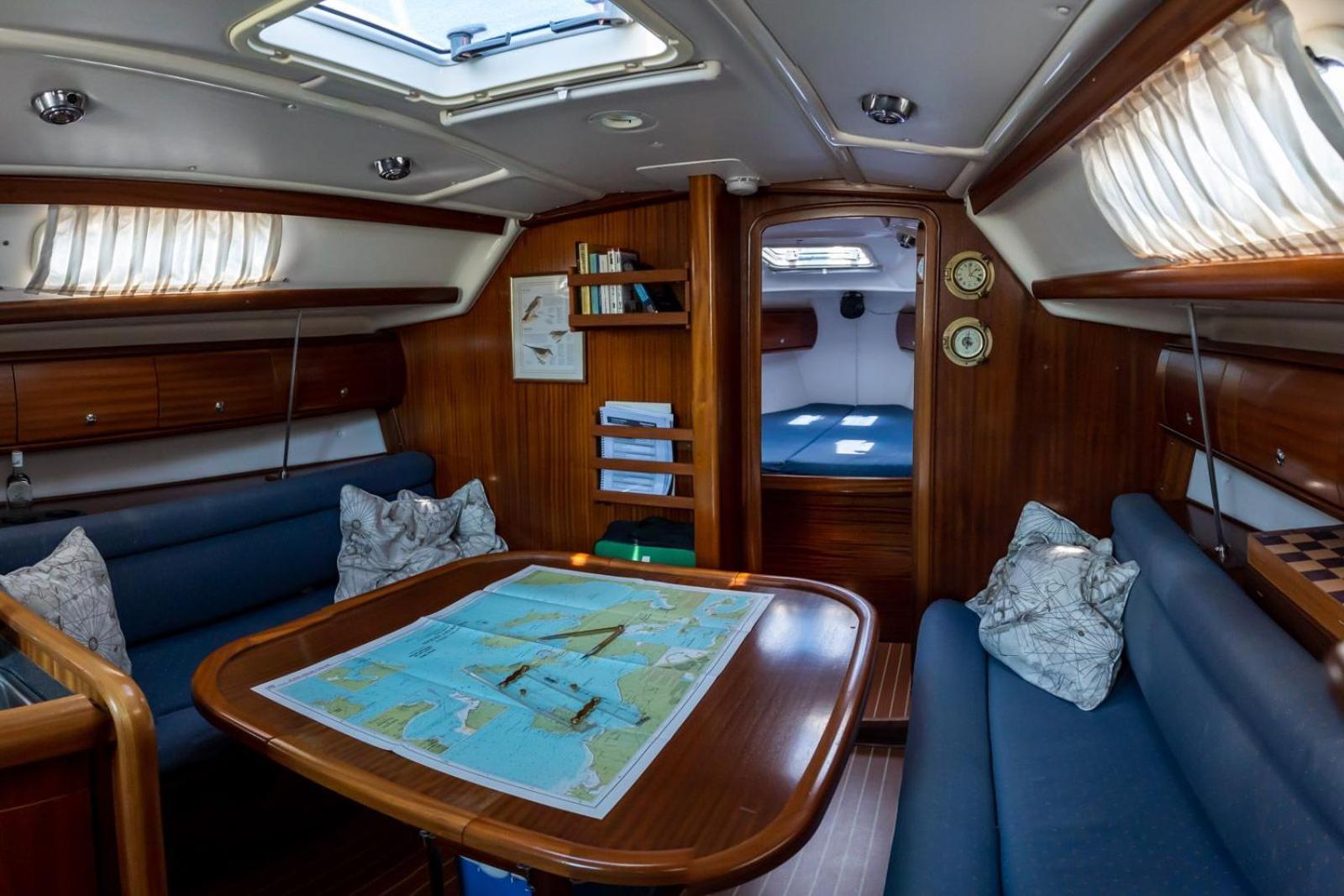 Botel Yacht Pipit
