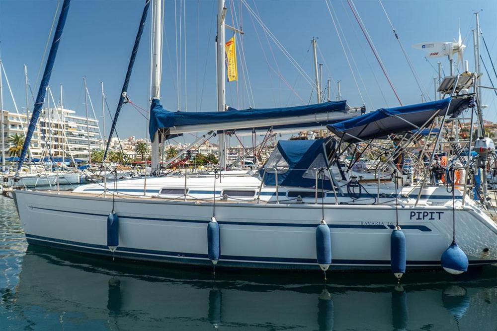 Yacht Pipit Botel Kavala
